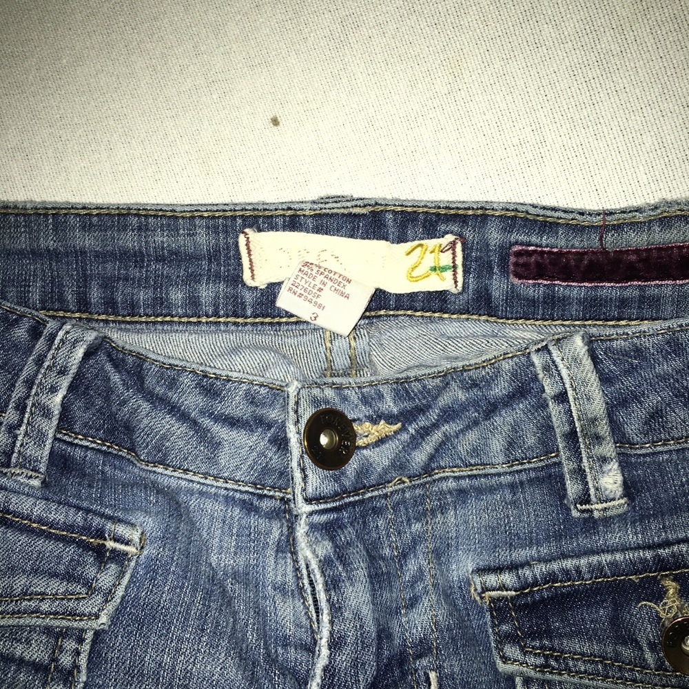 Jeans - Picture 6 of 6
